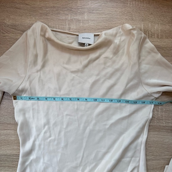 NWT Reformation Pike Satin Dress Mini Short Long Sleeve Almond Cream Medium - Picture 10 of 16